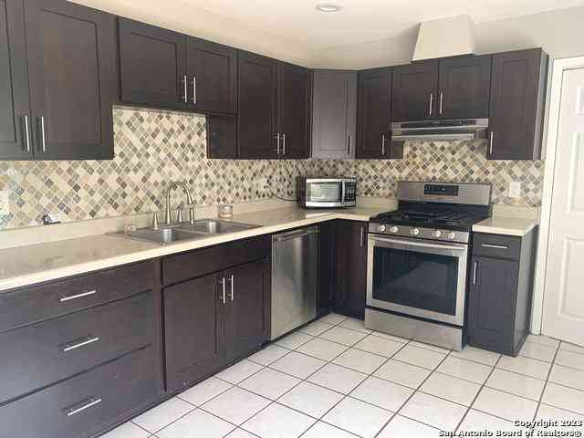 Homes For Rent - 5511 Eaglewood St<br/> San Antonio, TX 78233