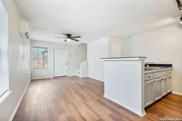 Apartment For Rent - 131 Elsie Ave #301<br/> San Antonio, TX 78204