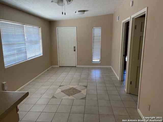 Apartment For Rent - 567 Gilbert Lane Unit 2 #2<br/> San Antonio, TX 78213