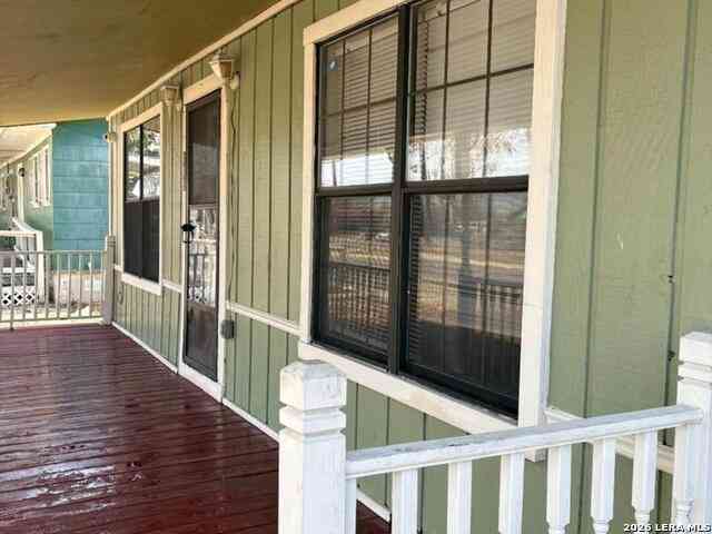 Homes For Rent - 118 W Vestal<br/> San Antonio, TX 78221