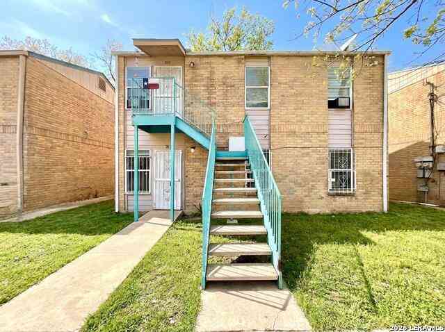 Apartment For Rent - 518 Briggs St #401<br/> San Antonio, TX 78211