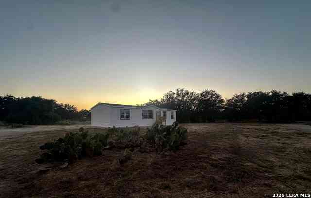 Mobile Home For Rent - 5161 Cr302<br/> Floresville, TX 78114