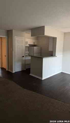 Apartment For Rent - 158 De Chantle Road #127<br/> San Antonio, TX 78201