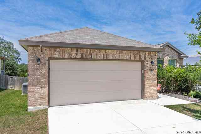 Homes For Rent - 11219 Pomona Park Dr<br/> San Antonio, TX 78249