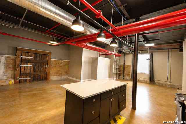 Apartment For Rent - 3363 E Commerce St #147<br/> San Antonio, TX 78220