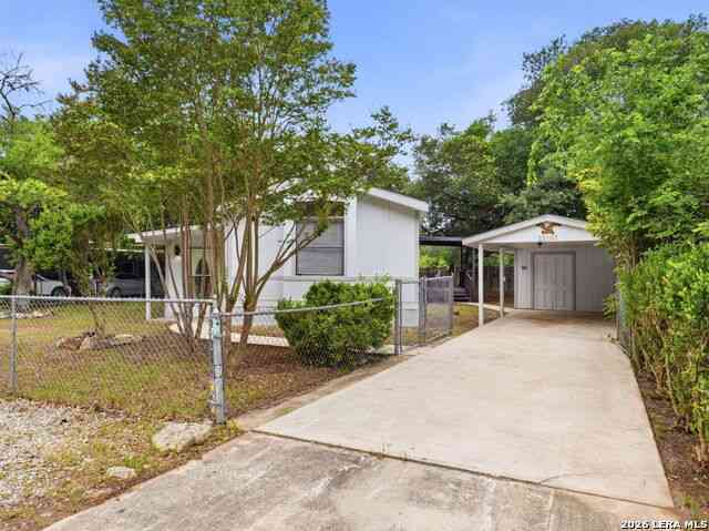 Mobile Home For Rent - 25107 Ada Mae St #1<br/> San Antonio, TX 78257