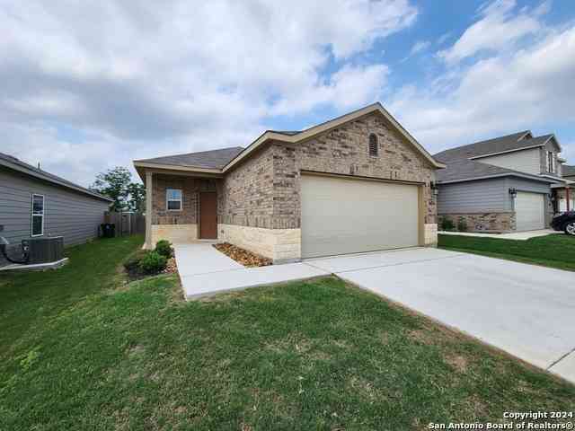Homes For Rent - 621 Jennifer Cv<br/> New Braunfels, TX 78130