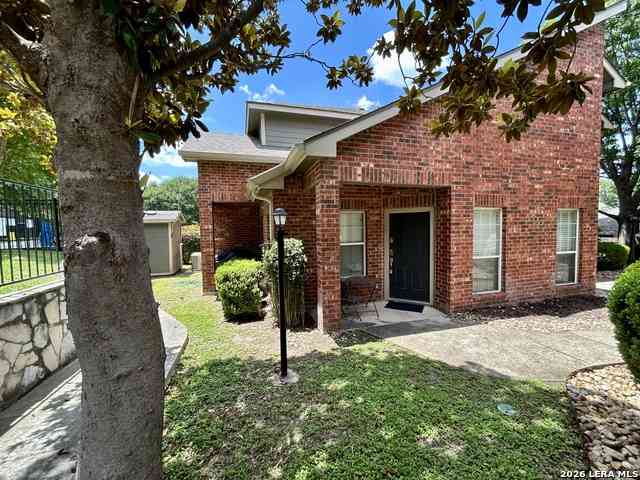 Condo For Rent - 42 Chapel Hill Cir #42<br/> San Antonio, TX 78240