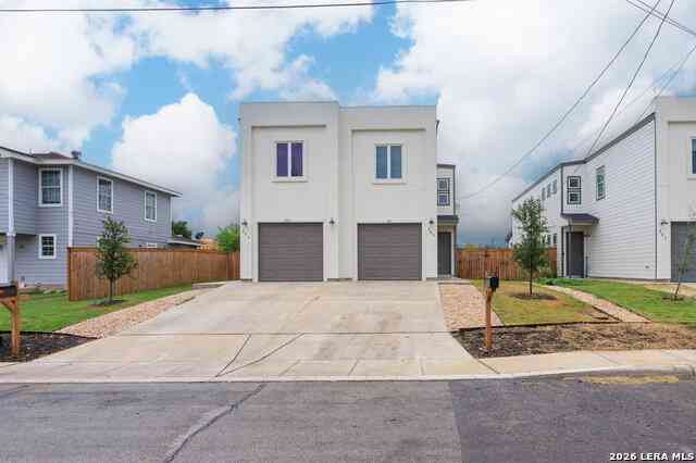 Other For Rent - 215 San Salvador #101<br/> San Antonio, TX 78210