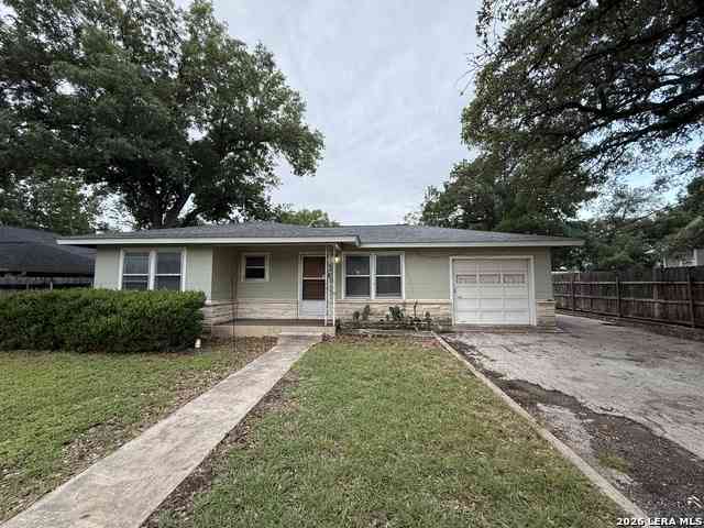 Homes For Rent - 555 N Union Ave<br/> New Braunfels, TX 78130