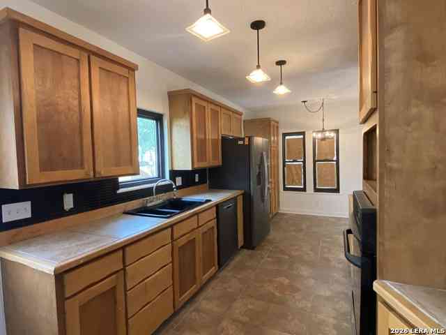 Homes For Rent - 1614 W Rosewood Ave<br/> San Antonio, TX 78201