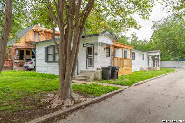 Multifamily For Rent - 146 Vassar #1<br/> San Antonio, TX 78212