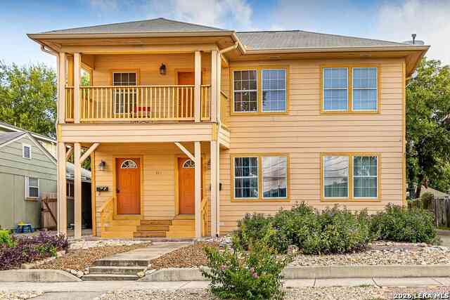 Multifamily For Rent - 611 W Ridgewood #2<br/> San Antonio, TX 78212
