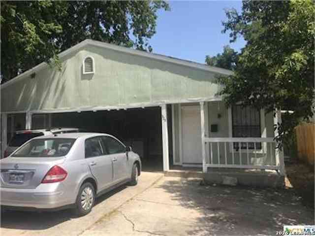 Multifamily For Rent - 325 E French Pl<br/> San Antonio, TX 78212