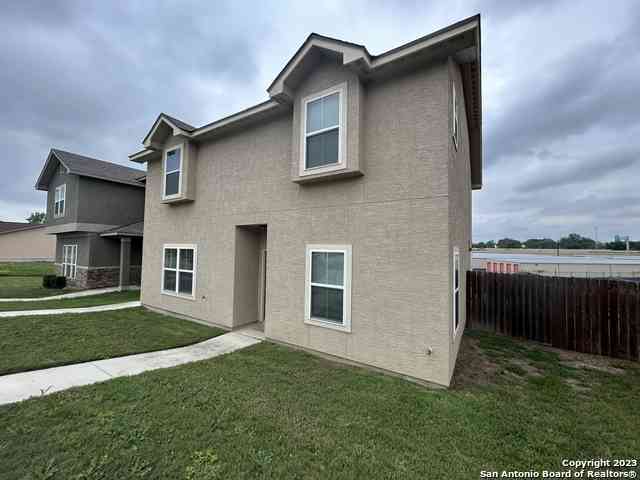 Multifamily For Rent - 622 Meadow Arbor Ln #1<br/> Universal City, TX 78148