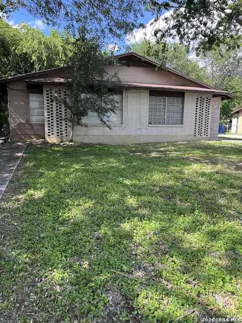 Multifamily For Rent - 863 E Sunshine Dr<br/> San Antonio, TX 78228