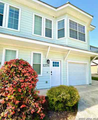 Multifamily For Rent - 1271 E Common St<br/> New Braunfels, TX 78130