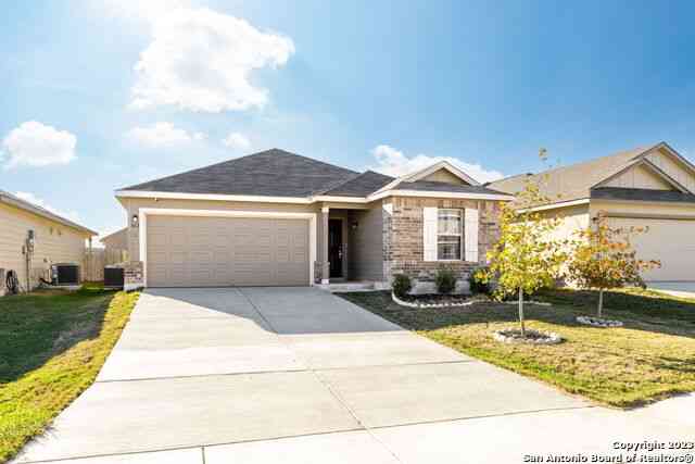 Homes For Rent - 8011 Champion Crk<br/> San Antonio, TX 78252