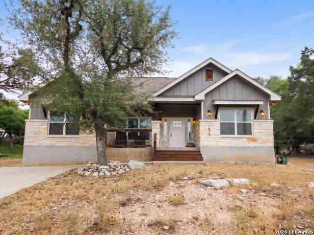 Homes For Rent - 1618 Valley Frst<br/> Canyon Lake, TX 78133
