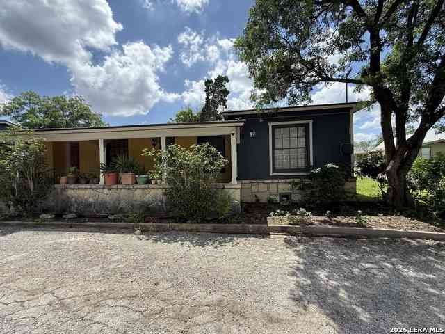 Apartment For Rent - 135 E Quill Dr #2<br/> San Antonio, TX 78228