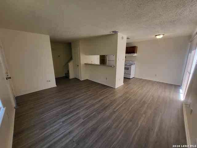 Multifamily For Rent - 11607 Capotillo #4<br/> San Antonio, TX 78233