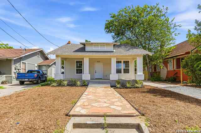 Homes For Rent - 823 W French Place<br/> San Antonio, TX 78212
