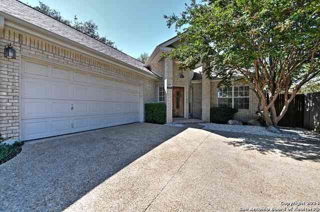 Homes For Rent - 1615 Hawks Tree Ln<br/> San Antonio, TX 78248