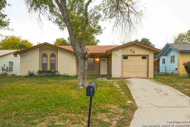 Homes For Rent - 209 Royal Dr<br/> Converse, TX 78109