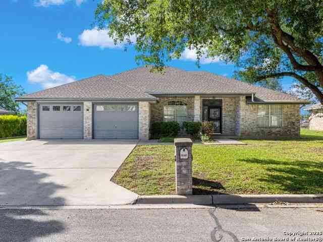 Homes For Rent - 1625 Sunnybrook Dr<br/> New Braunfels, TX 78130