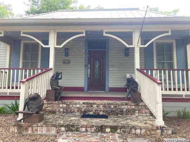 Homes For Rent - 630 E Guenther St<br/> San Antonio, TX 78210