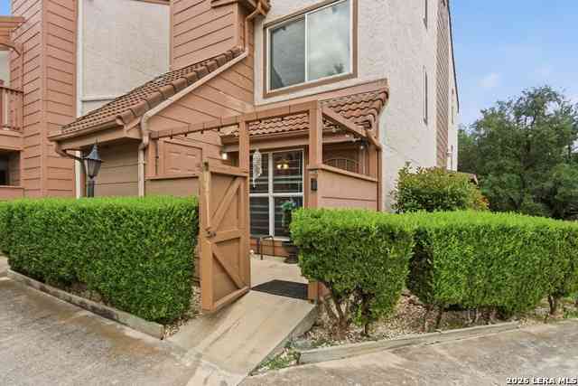 Condo For Rent - 4107 Medical #8102<br/> San Antonio, TX 78229