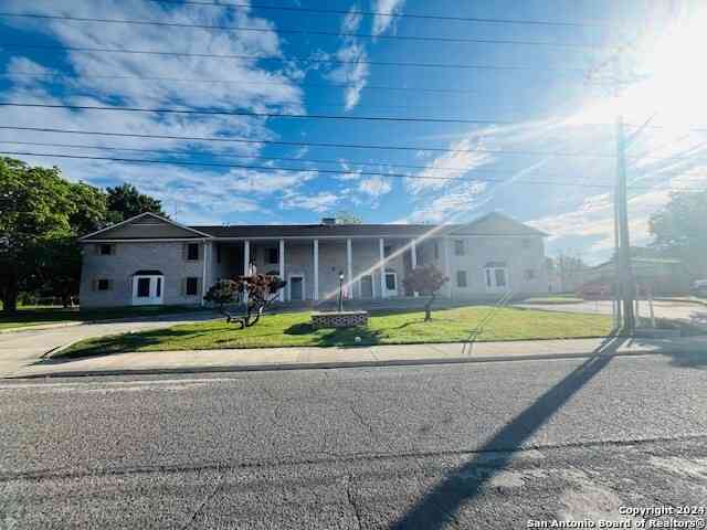 Multifamily For Rent - 811 Jackson Keller #3<br/> San Antonio, TX 78216