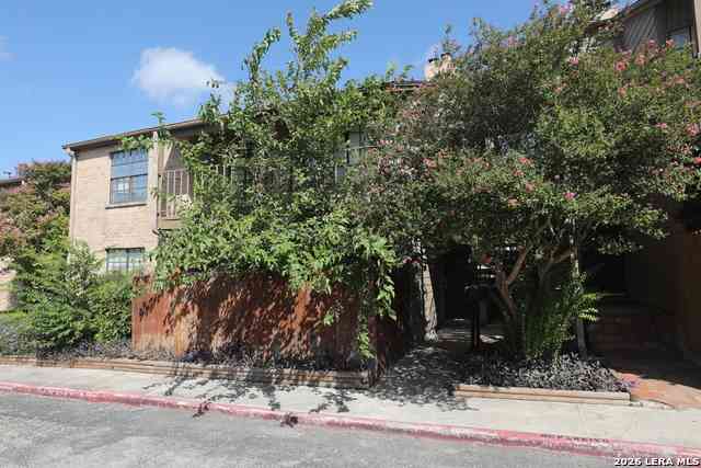 Condo For Rent - 7711 Callaghan Rd #APT 705<br/> San Antonio, TX 78229
