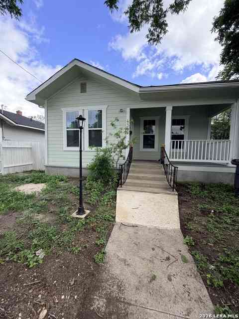 Homes For Rent - 439 Dunning Ave<br/> San Antonio, TX 78210