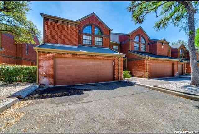 Condo For Rent - 7930 Roanoke Run #801<br/> San Antonio, TX 78240