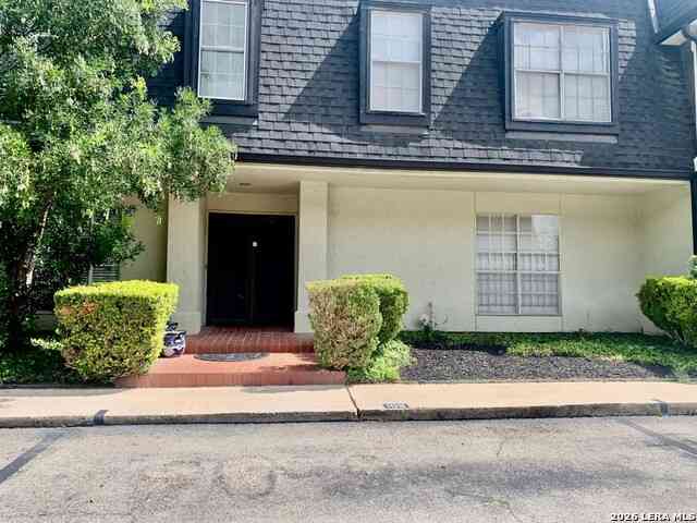 Condo For Rent - 7834 Broadway #106<br/> San Antonio, TX 78209