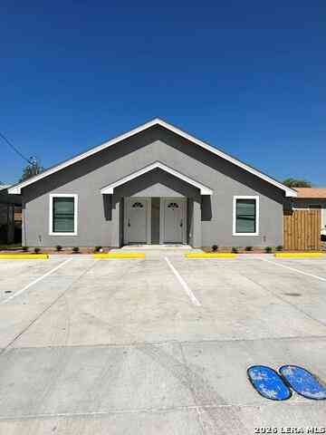 Multifamily For Rent - 839 Trinity St #2<br/> Eagle Pass, TX 78852
