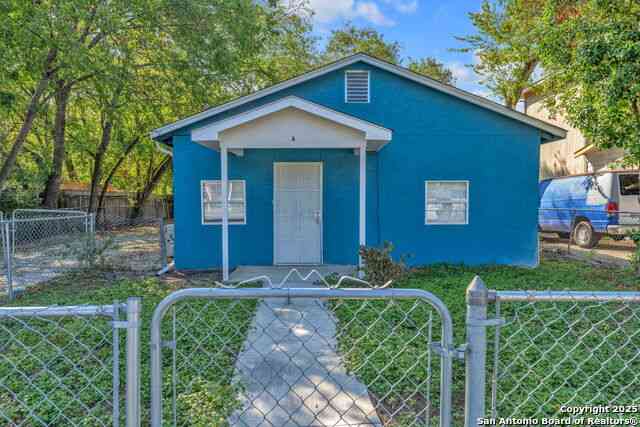 Multifamily For Rent - 834 Division #2<br/> San Antonio, TX 78225
