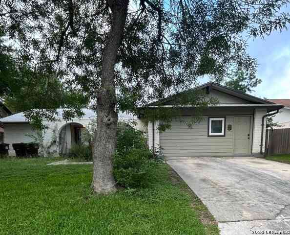 Homes For Rent - 6718 Chelsea Wood<br/> San Antonio, TX 78239