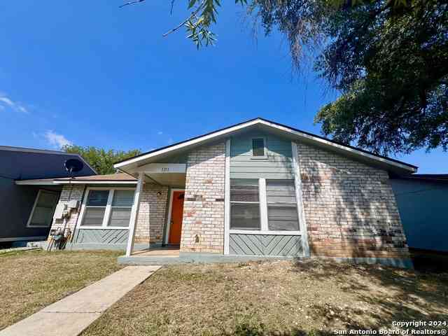 Homes For Rent - 1211 Churing Dr<br/> San Antonio, TX 78245