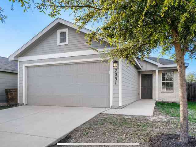 Homes For Rent - 7231 Lavaca Blf<br/> San Antonio, TX 78218