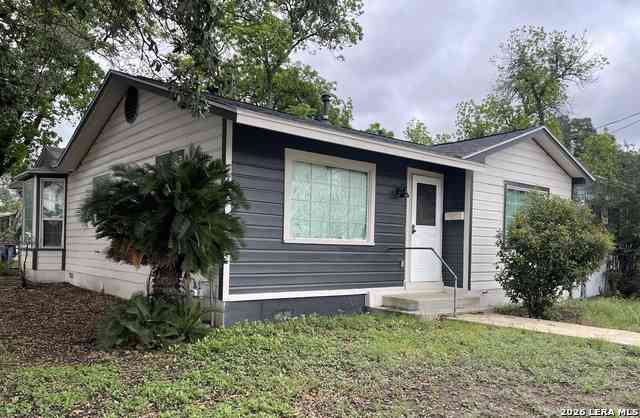 Homes For Rent - 565 Division<br/> San Antonio, TX 78214