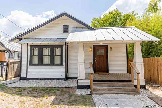 Homes For Rent - 1010 Burnet St<br/> San Antonio, TX 78202