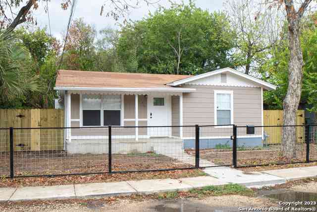 Homes For Rent - 415 Riddle St<br/> San Antonio, TX 78210