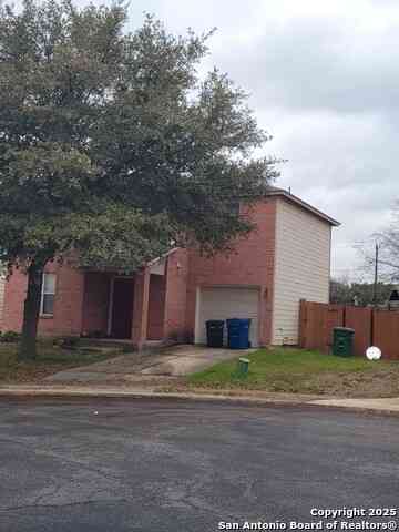 Homes For Rent - 15 Bedford Bay<br/> San Antonio, TX 78239