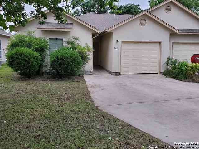 Multifamily For Rent - 926 Misty Acres Dr<br/> New Braunfels, TX 78130
