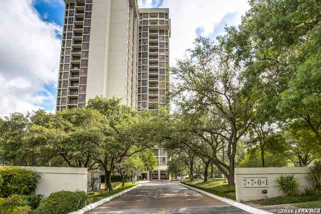 Condo For Rent - 7701 Wurzbach #1507<br/> San Antonio, TX 78229