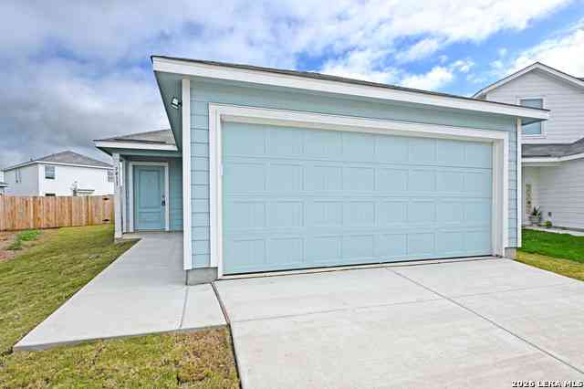 Homes For Rent - 7411 Spinel Way<br/> San Antonio, TX 78263