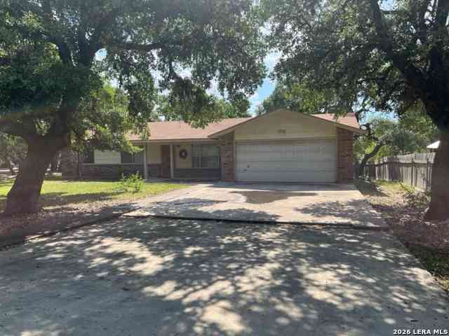 Homes For Rent - 311 Cindy Dr<br/> Canyon Lake, TX 78133