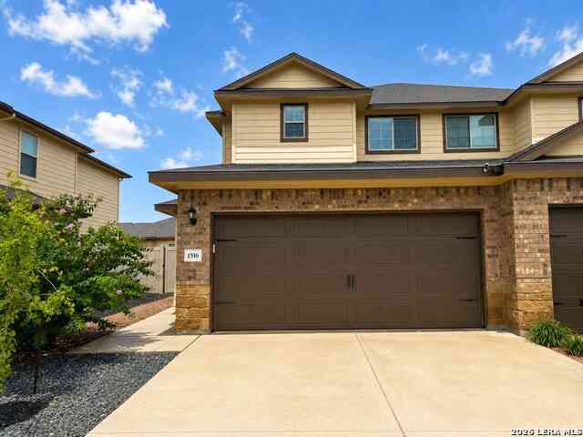 Multifamily For Rent - 1516 Lucille St<br/> Seguin, TX 78155